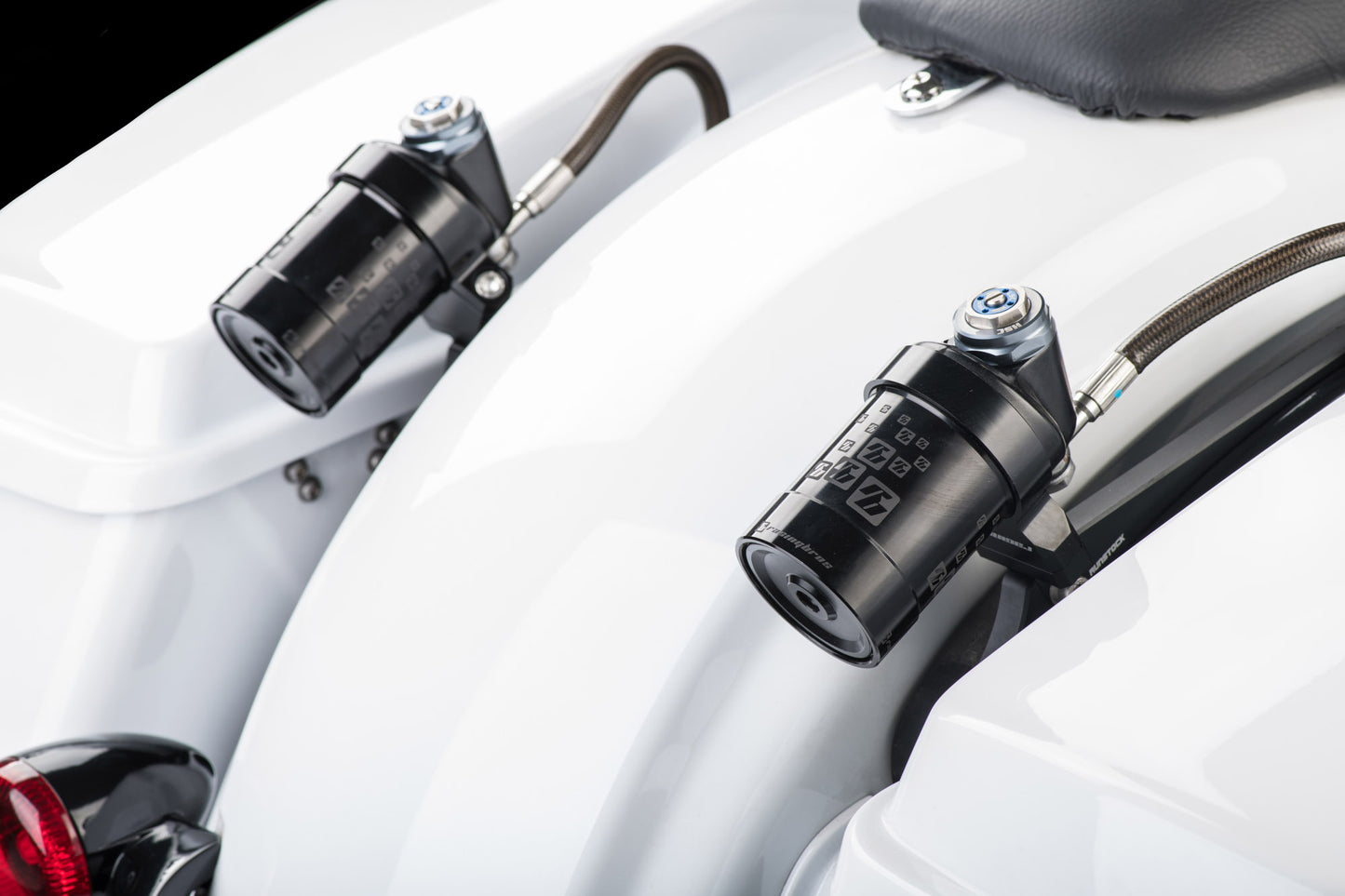 Touring Remote Res Shocks 14" Hd