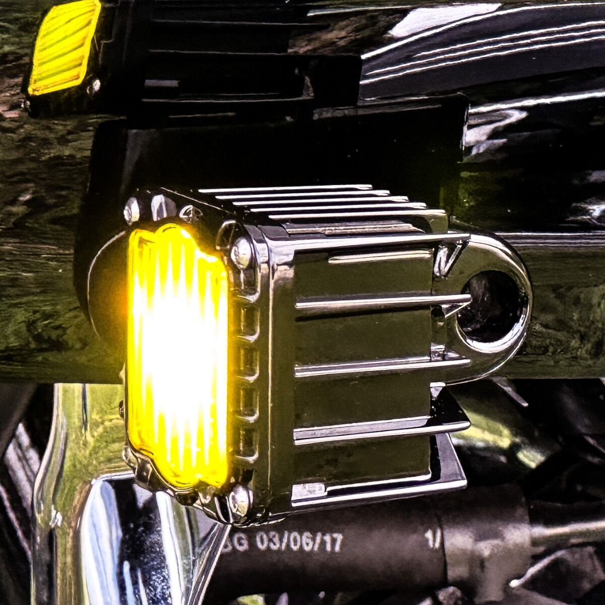 Shark Demon® SAE Selective Yellow LED Front Turn Signals for Road Glide