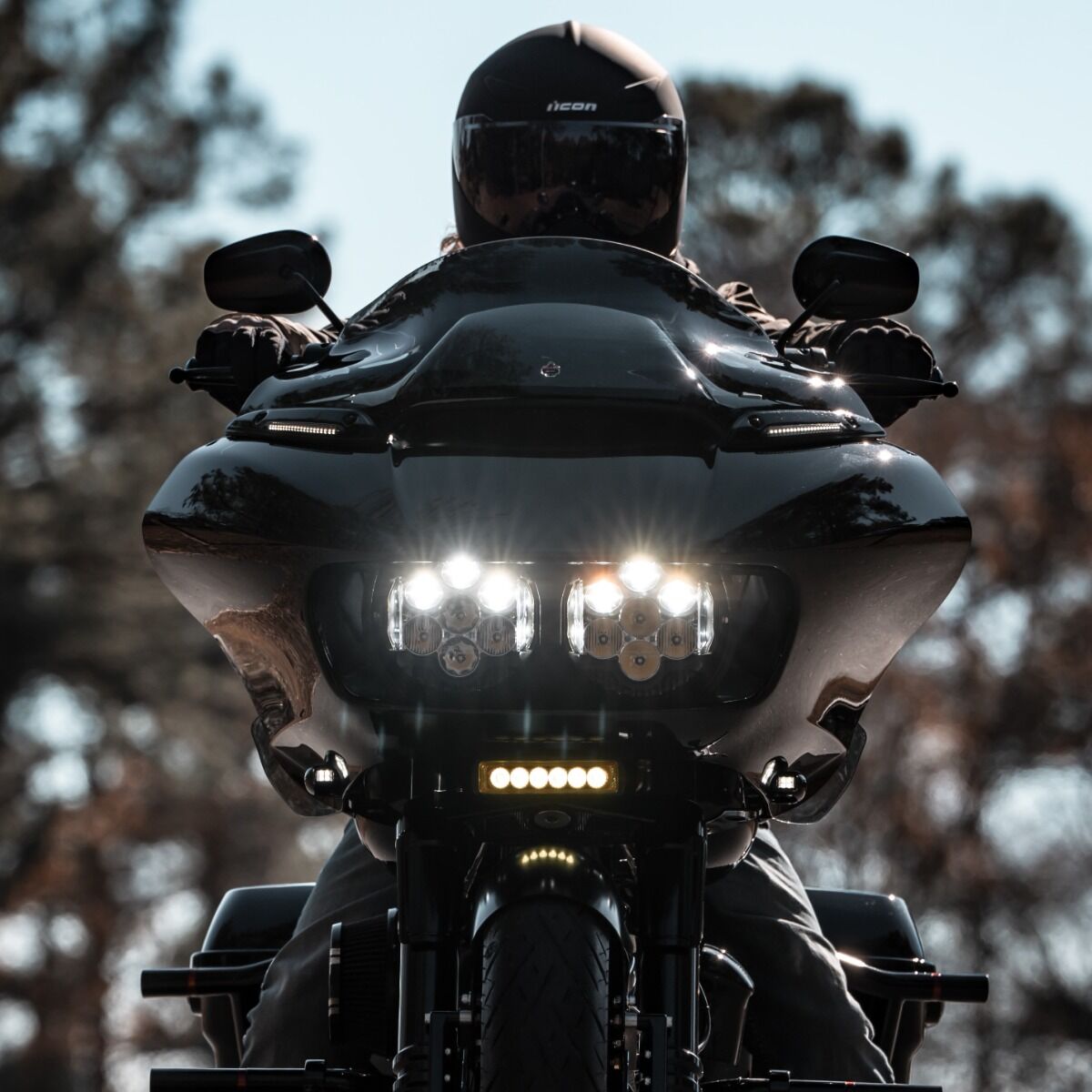 IN STOCK - Custom Dynamics Shark Demon Headlamp 15-23 Road Glide