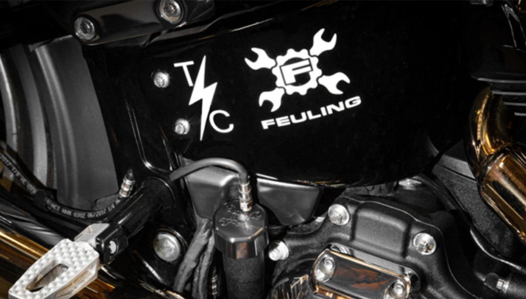 Feuling Vented Dipstick Black 3088 for Harley M8 Touring & Trike