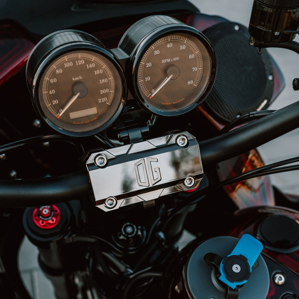 OG Dual Billet Gauge Pods installed on a Dyna FXD 2007